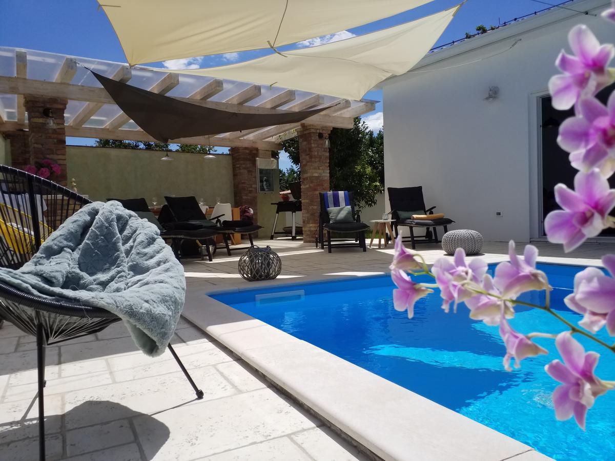 ウマグ Casa Emiliaヴィラ エクステリア 写真